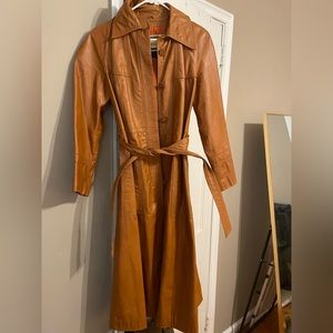 Beautiful Suburban Heritage Leather Trench Coat